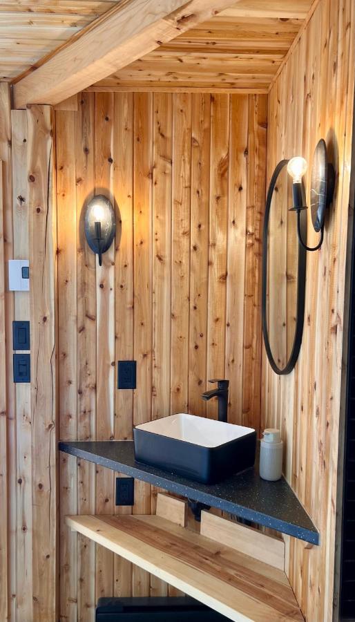 Mi-Clos - Luxury Pods With Private Jacuzzis Orford Exteriör bild